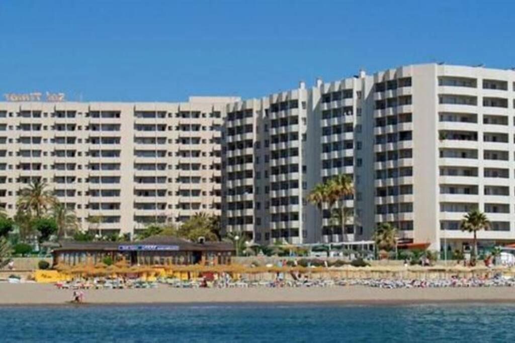 Estudio Recien Reformado En Hotel 1 Linea Playa Torremolinos Buitenkant foto