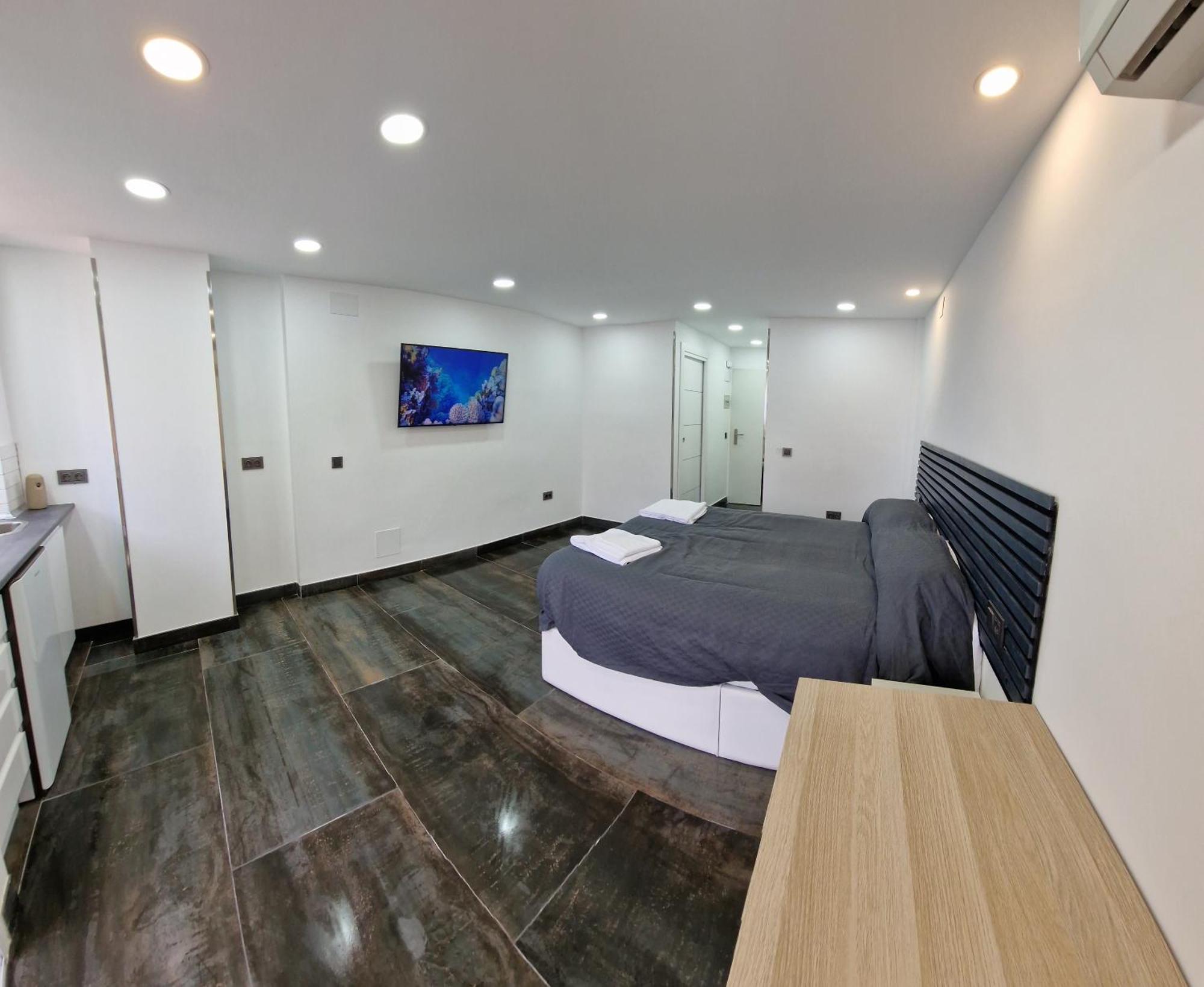 Estudio Recien Reformado En Hotel 1 Linea Playa Torremolinos Buitenkant foto