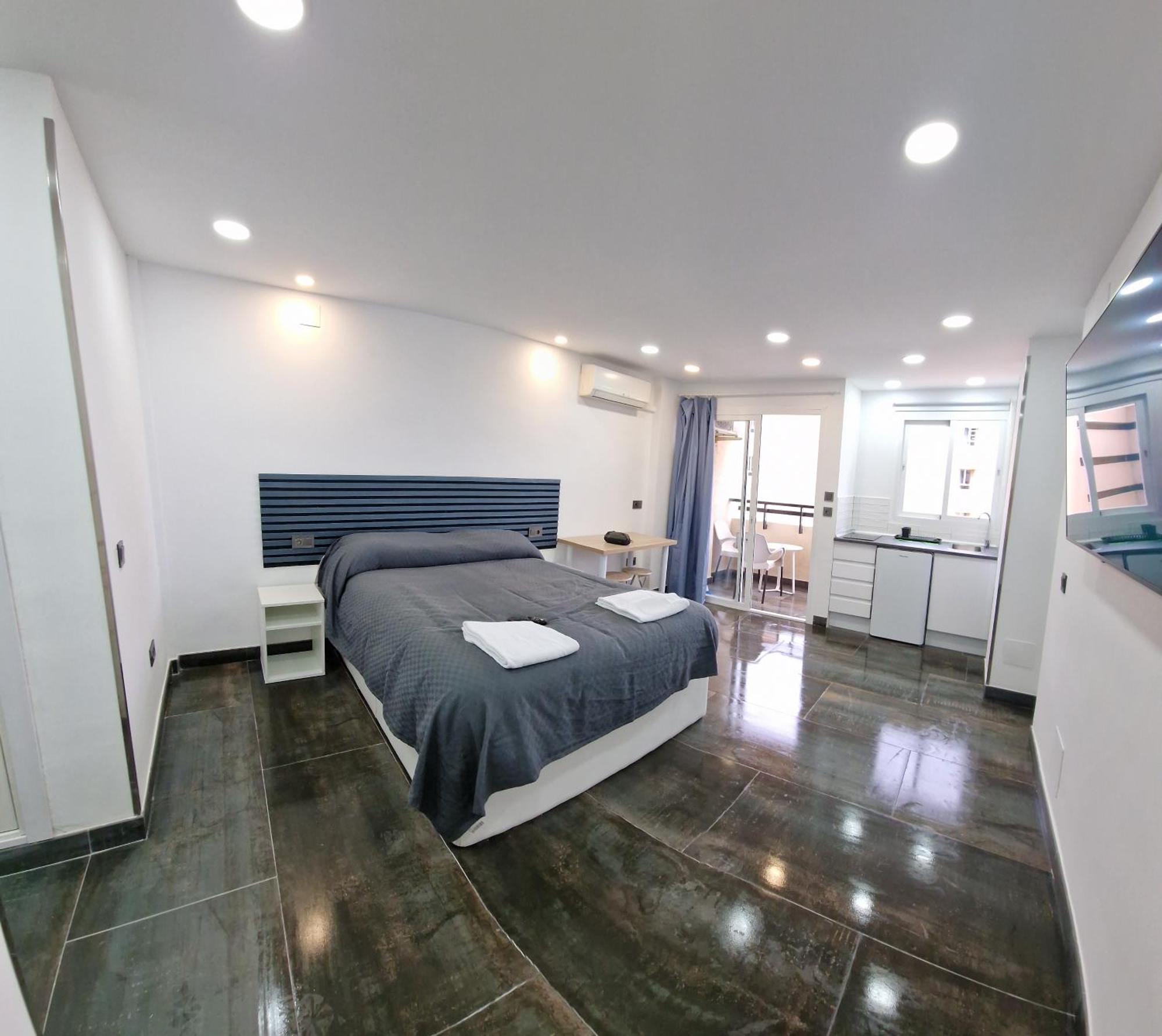 Estudio Recien Reformado En Hotel 1 Linea Playa Torremolinos Buitenkant foto
